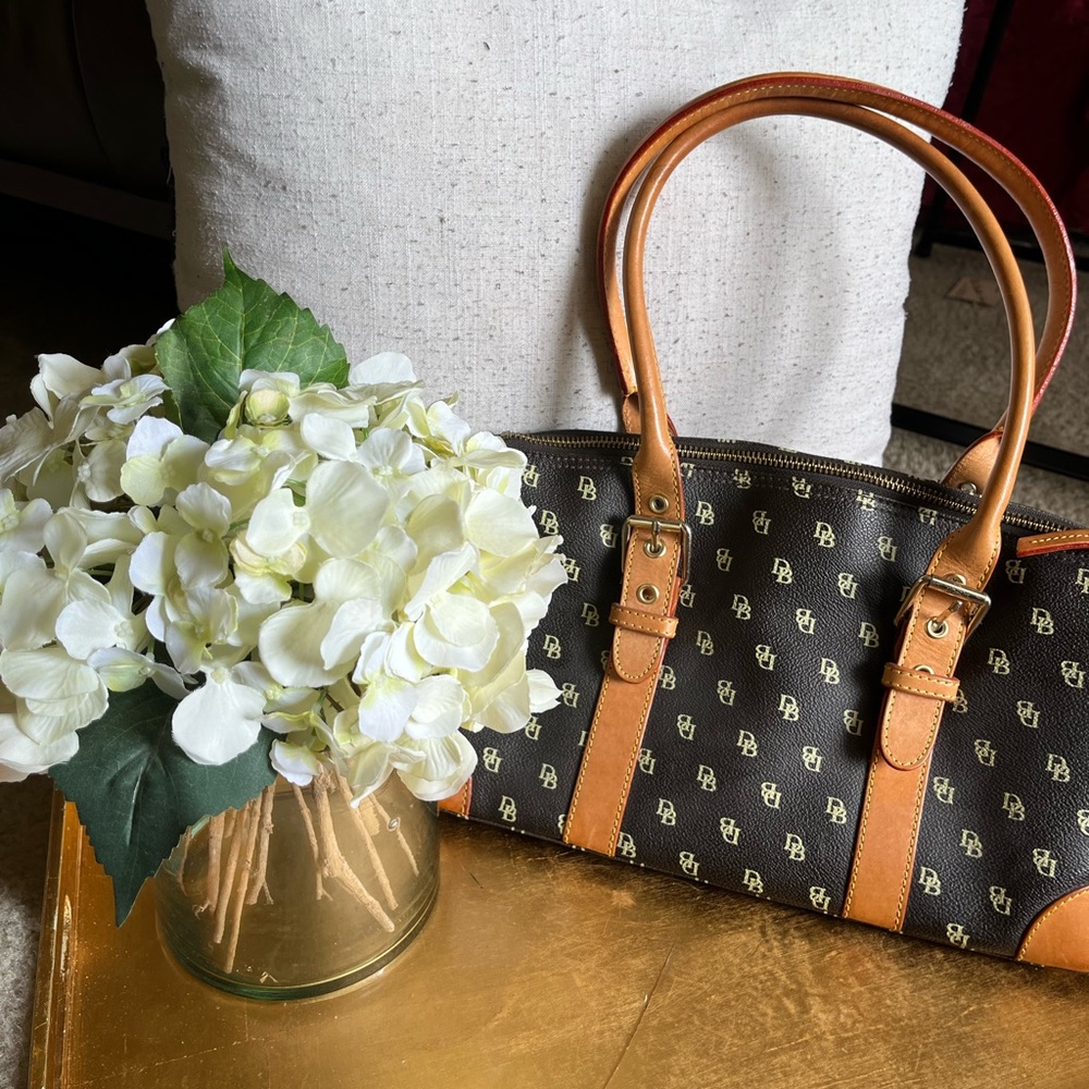 Dooney&Bourke Tan Shoulder Bag